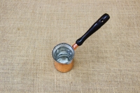 Μπρίκι Χάλκινο Σφυρήλατο με Ξύλινο Χερούλι Νο2 Απεικόνιση Δεύτερη