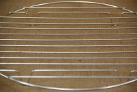 Round Tinned Grill Cooking Grates with Stable Legs 35 cm Fourth Depiction