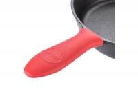 Silicone Hot Handle Holder Red Tenth Depiction